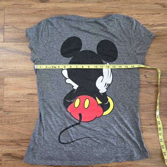 Disney t-shirt size small womens color gray - Picture 4 of 4